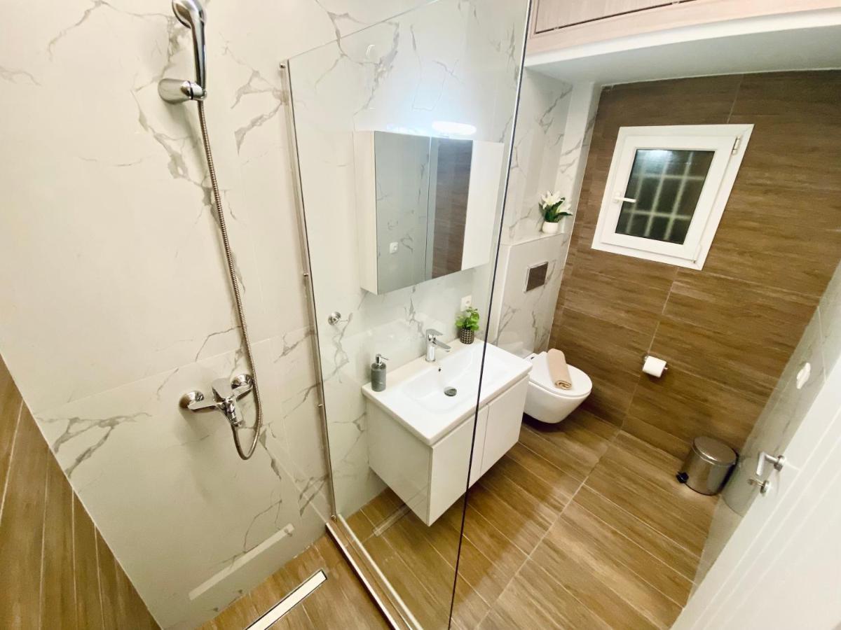 Central Grey Quiet Apartment Thessaloniki Exterior photo